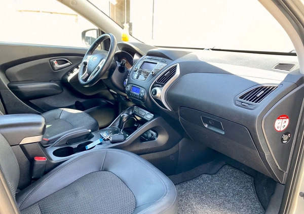 Hyundai ix35 cena 41900 przebieg: 187000, rok produkcji 2011 z Pisz małe 301